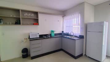 Basic Apartment | Private kitchen