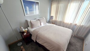 3 quartos, ferros/tábuas de passar roupa, Wi-Fi, roupa de cama