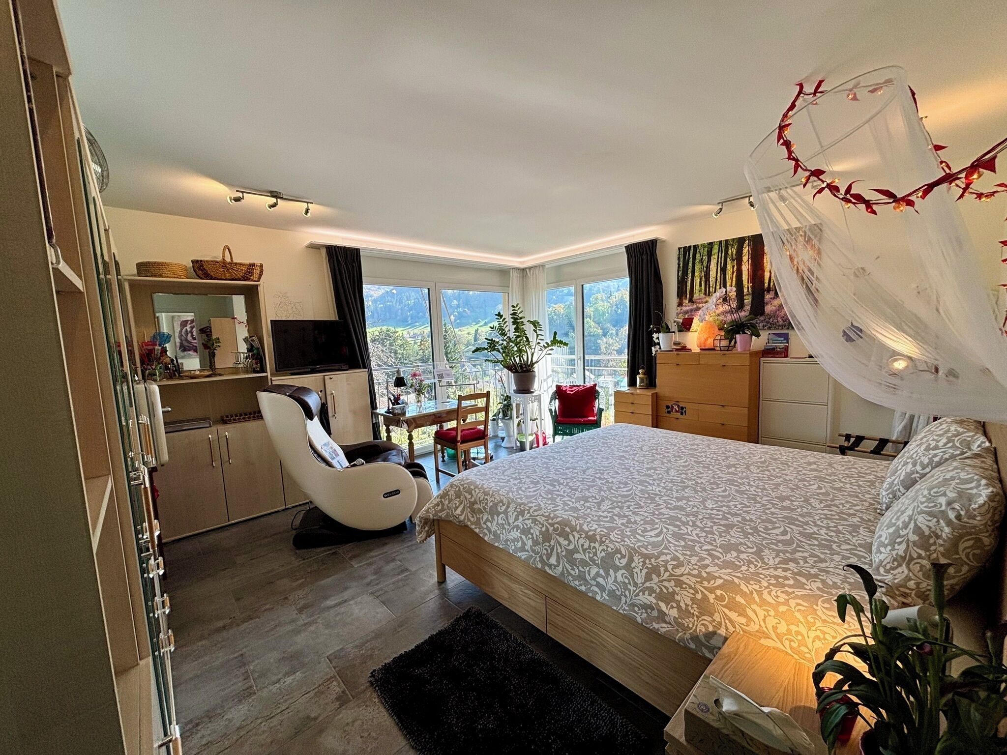 1 chambre, coffres-forts dans les chambres, bureau