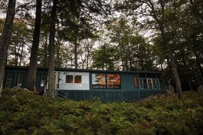 Exterior - Private lakeside hideaway, 4 bedroom one-story home with stunning water views. (Sebago)