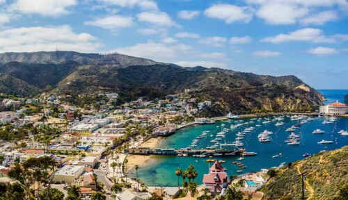 Chic Irvine Apartment - Shopping + Dining + 中文服务