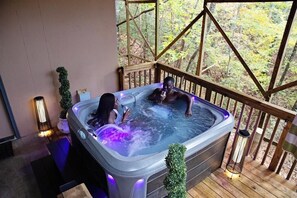 Bain à remous extérieur