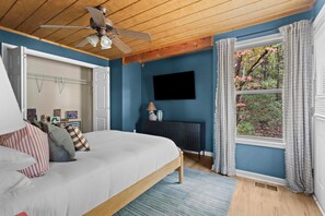 Fer et planche à repasser, lit parapluie, Wi-Fi gratuit, draps fournis