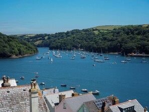 Marina - SEA BLUE Stunning coastal views and parking in beautiful Fowey, Cornwall (Fowey)
