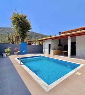 Outdoor pool - Vacation Rental | Beautiful House in Mar Verde - Mococa Beach - Caraguatatuba SP (Caraguatatuba)