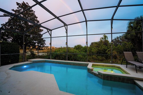 Orlando Oasis & Arcade! Pool + Hot Tub w/Free Heat