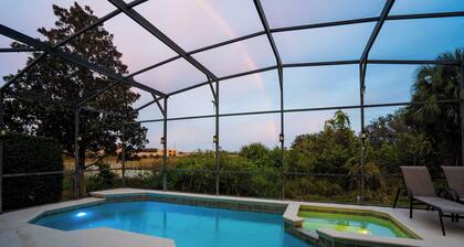 Orlando Oasis & Arcade! Pool + Hot Tub w/Free Heat