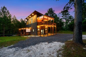 Exterior - Double Magic - Unique Cabin for 6 - Pond, Hot Tub (Broken Bow)