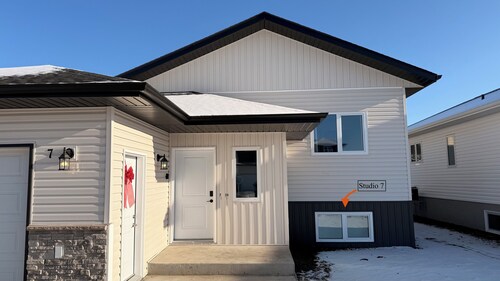 Studio 7 – Mighty, Modern, Fully Equipped