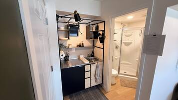 Håndklær, såpe og toalettpapir