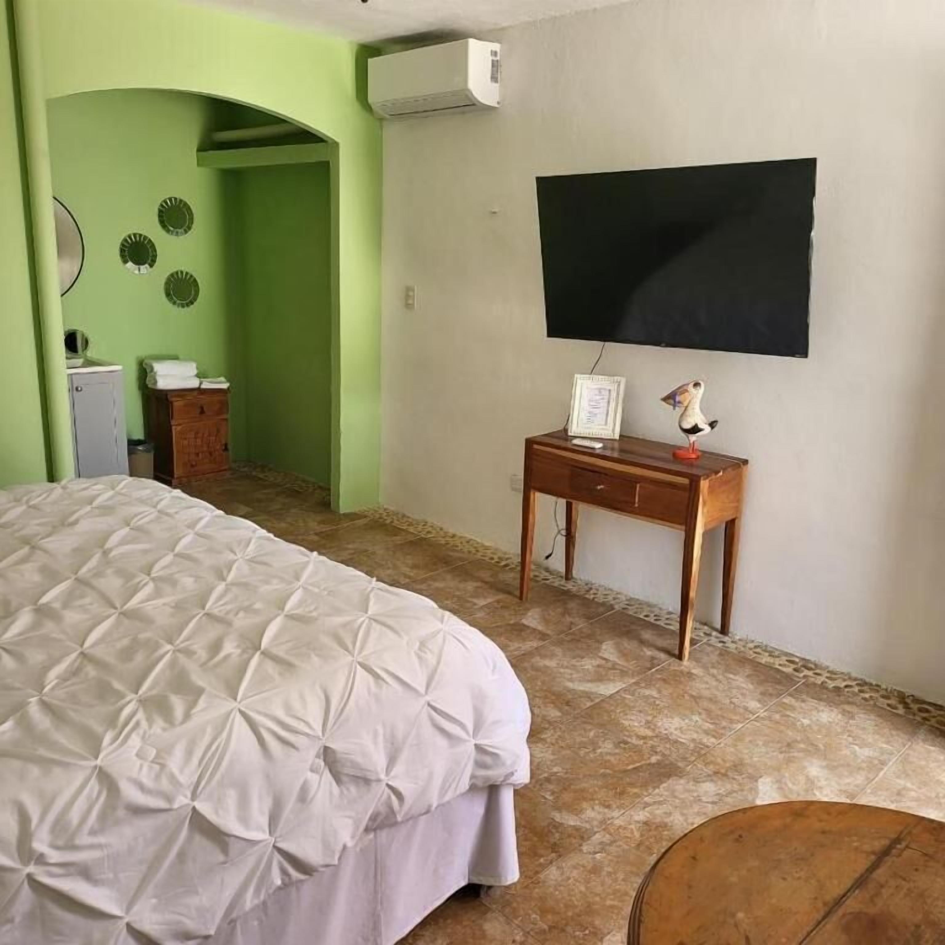 WiFi (無料)、車椅子でアクセスできる設備