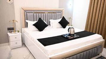 Bügeleisen/Bügelbrett, WLAN, Bettwäsche