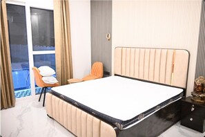 Iron/ironing board, WiFi, bed sheets - Cyber Farm! Premium 3BR Farm Stay with Curated Experiences (Noida)
