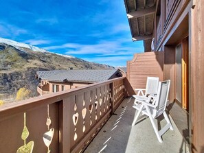 Property grounds - 2nd floor, swimming pool, tv, ski locker, 63m², Les Menuires (Les Menuires)