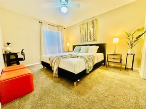 Room - Cozy 1-bedroom apartment by Medical Center and 5 Mins to NRG Stadium (Houston)