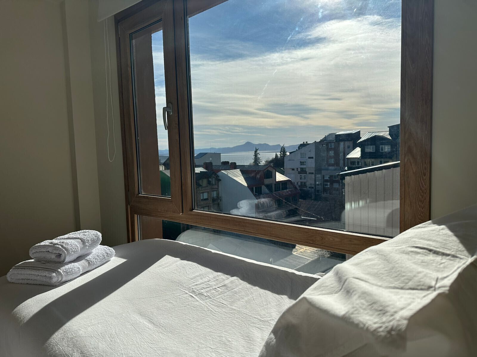 Wifi gratis y ropa de cama