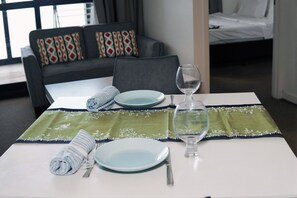 Internet - Family Retreat HarbourResort Citywide in Ramada (Auckland)