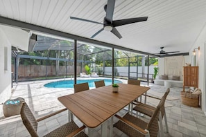 Dining - Sleeps 11, Pool, Close to Anna Maria Beaches (Bradenton)