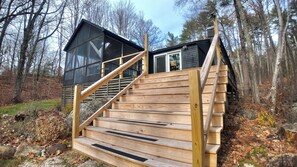 Exterior detail - Peaceful Private Lake Waterfront 8 min to skiing kayaks and hiking! (Bennington)