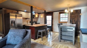 Interior - Peaceful Family Friendly Private Lake Waterfront Home Close to Beach and Hiking (Bennington)