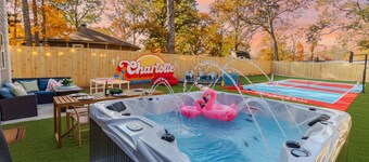 NEW 6BR · 11 Beds · Pickleball · HotTub · Firepit · Arcade · Karaoke · Putt Putt