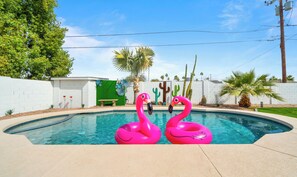 Pool - 4min Walk to Old-Town Entertainment & Shopping w/ POOL & HOT TUB for extra fee (Scottsdale)