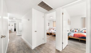 3 chambres, fer et planche à repasser, Wi-Fi, draps fournis