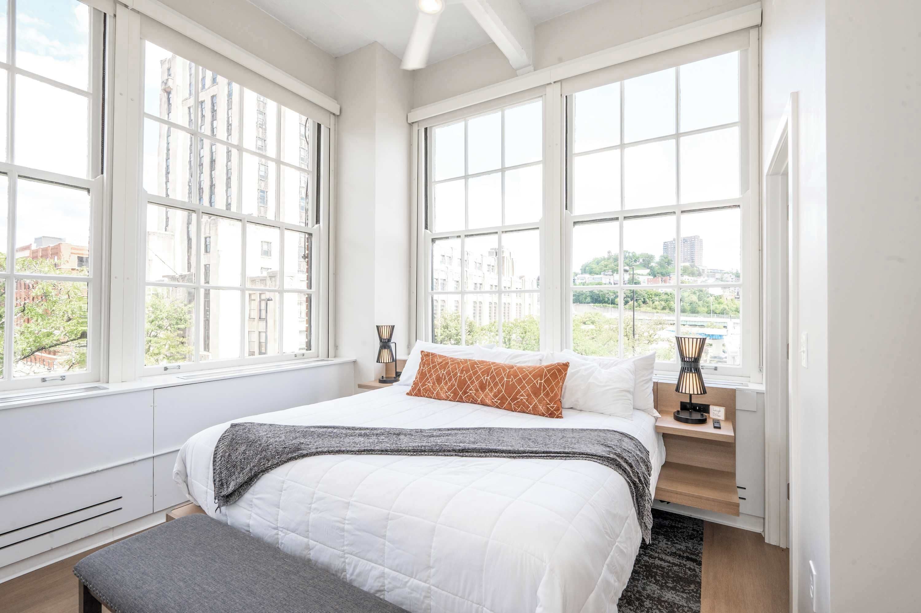 Appartement, meerdere bedden, keuken, uitzicht op stad (The 333 Suites) | 12 slaapkamers, individueel gedecoreerd, individueel gemeubileerd