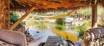 3 Mi to Dtwn Pahrump: Romantic Desert Oasis