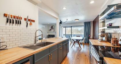 1 Mi to CU Boulder! Walkable Condo w/ Indoor Pool