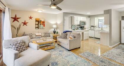 6 Mi to Dtwn: Cozy Omaha Apt w/ Private Yard!