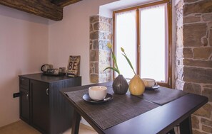 Interior - Awesome apartment in Oprtalj with WiFi (Oprtalj)