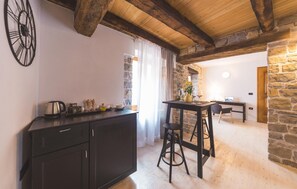Interior - Gorgeous apartment in Oprtalj with WiFi (Oprtalj)