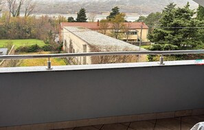 Property grounds - Beautiful apartment in Tribalj with WiFi (Tribalj)