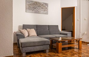 Smart TV - Beautiful apartment in Tribalj with WiFi (Tribalj)