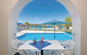 Outdoor dining - Lovely apartment in Punat with swimming pool (Punat)