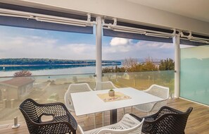 Outdoor dining - Nice apartment in Punat with house sea view (Punat)