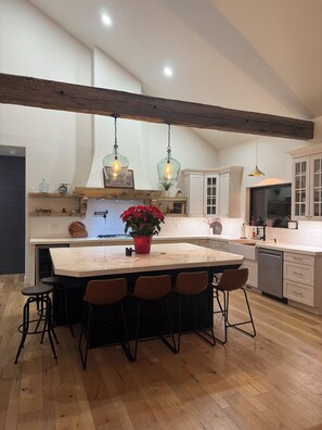 Private kitchen - Serene Stay with Gorgeous Views, Bright, Cozy & Close to Everything Fruita.  (Loma)