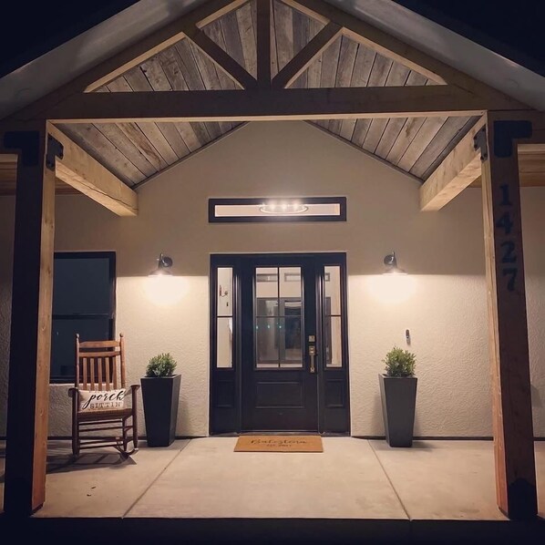 Exterior detail - Serene Stay with Gorgeous Views, Bright, Cozy & Close to Everything Fruita.  (Loma)