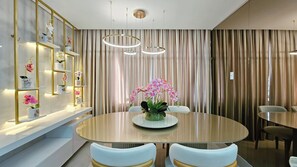 Apartment | 1 bedroom - Apto Alto Padr o com Garagem e Piscina na Gra a (Salvador)