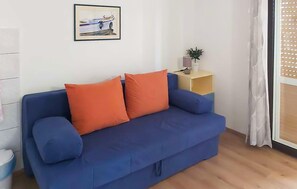 TV - Cozy apartment in Zivogosce with WiFi (Zivogosce)