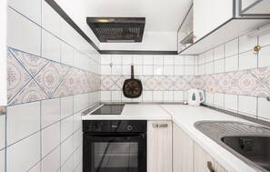 Refrigerador, horno, parrilla de estufa y lavavajillas 