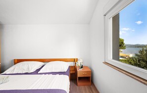 Room - 1 bedroom stunning apartment in Betina (Betina)