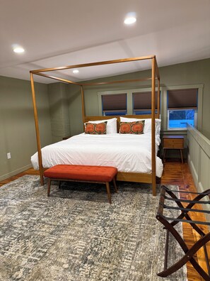 Silitysrauta/-lauta, Wi-Fi, vuodevaatteet