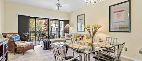 تلفزيون، كُتُب