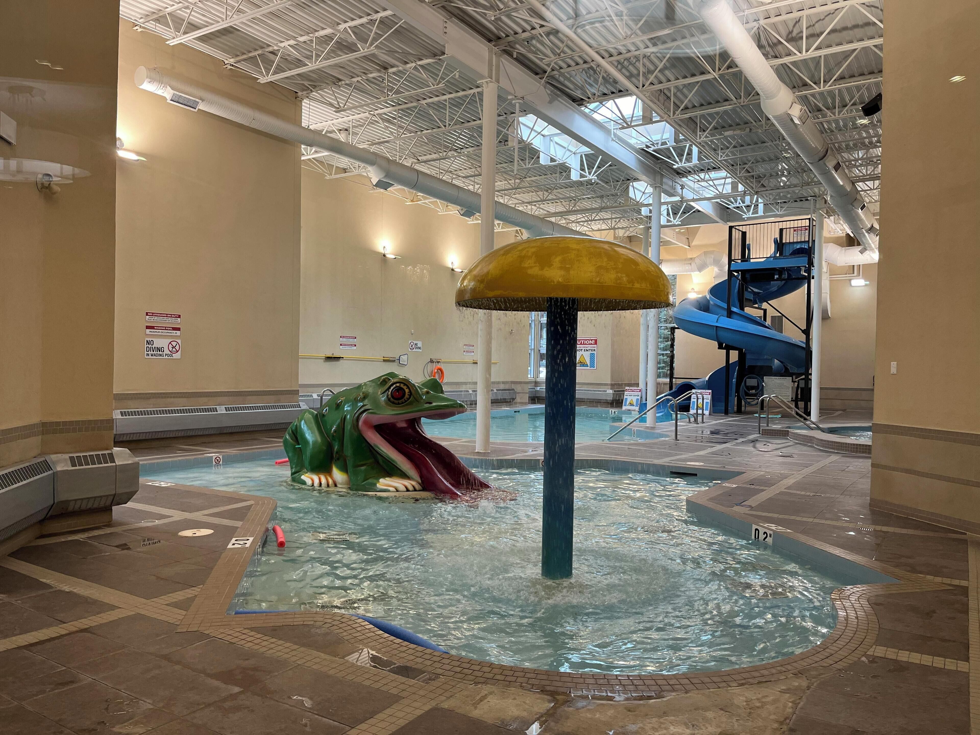 Innenpool, beheizter Pool