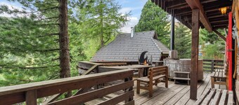 Rustic hut at 1800m near the ski lift with sauna, fireplace and panoramic views