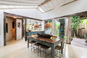 Interior - UXUA Alma (Porto Seguro)