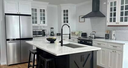 Hidden Gem/House/4 BR /Powder Springs.
