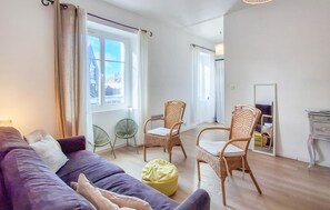 TV - 1 bedroom amazing apartment in Carnac (Carnac)